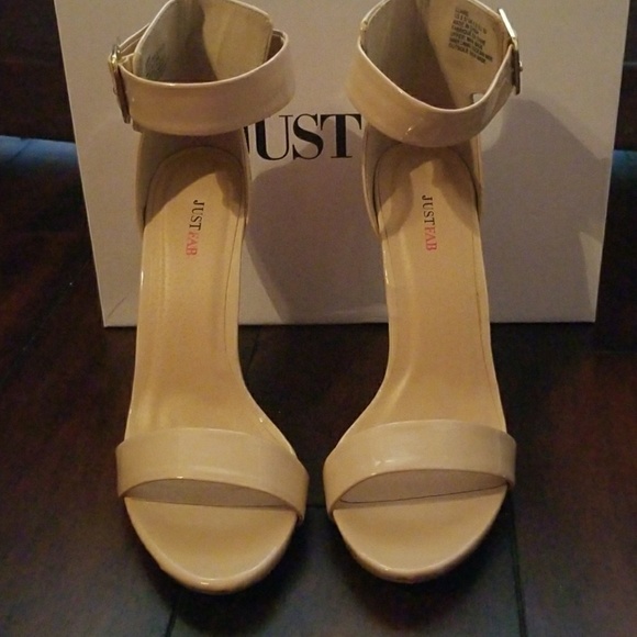 Heels - Picture 2 of 8